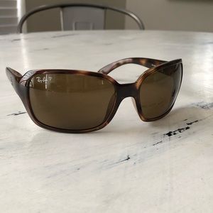 Ray-Ban RB4068 polarized sunglasses